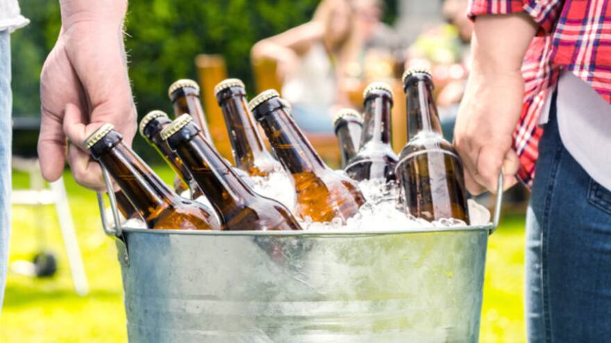 Truco para que la cerveza esté fría en cinco minutos: Ingeniero alimentos explicó que solo se requiere sal