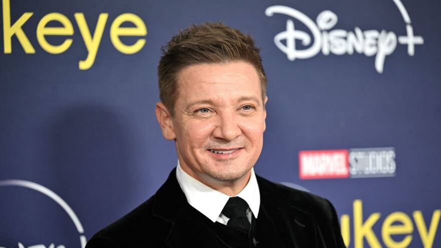 El actor de Marvel Jeremy Renner fue operado de traumatismo torácico por accidente con quitanieves