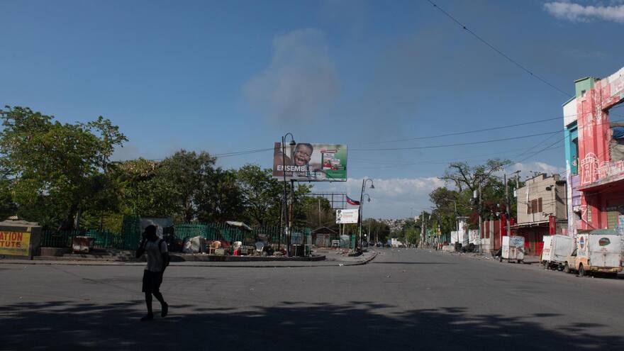 Al menos 5 policías heridos en fallido ataque de las bandas al Palacio Nacional de Haití