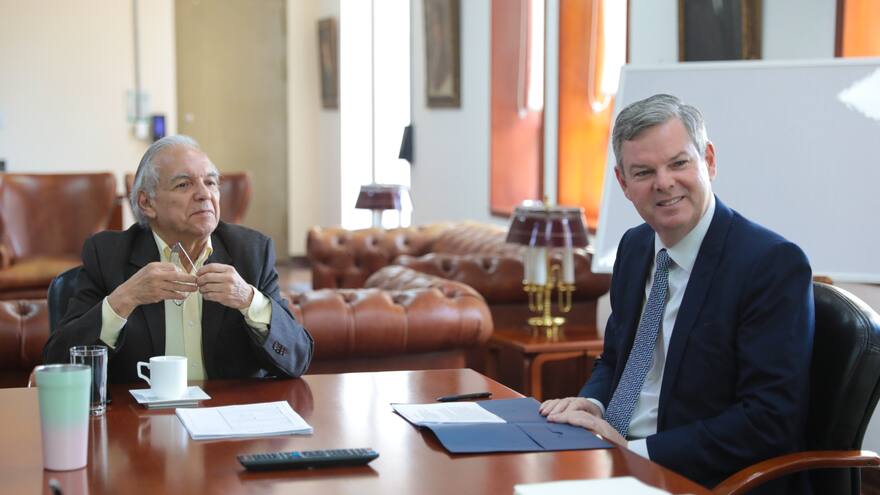 Ministro de Hacienda, tras reunión con funcionario del Gobierno de EE. UU., afirmó que ambos países continuarán fortaleciendo las relaciones comerciales