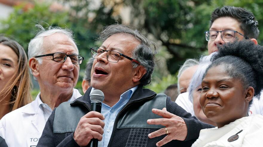 Presidente Petro anuncia sesiones extras para discutir reformas sociales