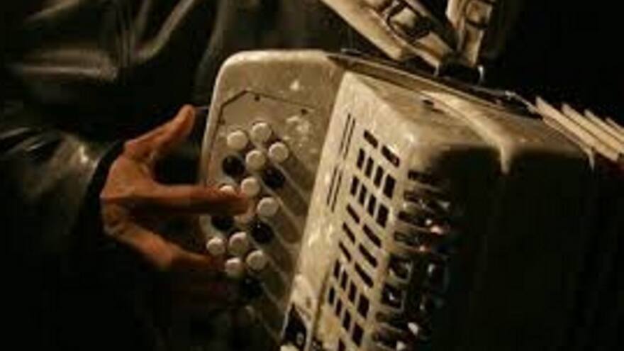 Cantar narcocorridos, motivo de cárcel en Chihuahua