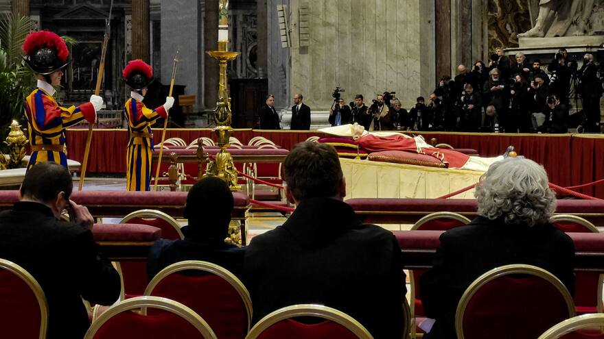 Sepelio de Benedicto XVI será en la antigua tumba de Juan Pablo II