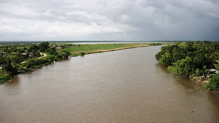 No hay dificultades por bajos niveles del río en el canal de acceso
