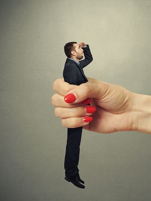 Las mujeres que asustan | Columna de Fabrina Acosta