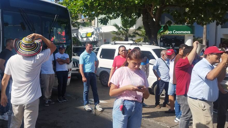 Conductores de plataformas de transporte protestan por presuntos abusos en inmovilizaciones