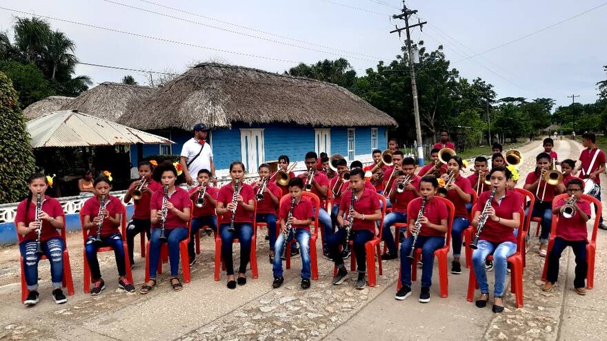 Banda María Varilla: tres décadas custodiando la esencia del porro