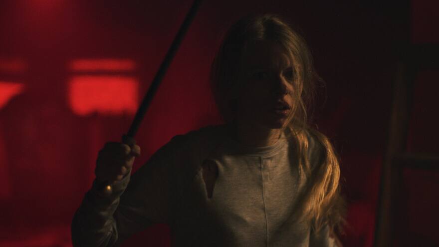 Behind you: Addy Miller, protagonista de El demonio en el espejo, en exclusiva