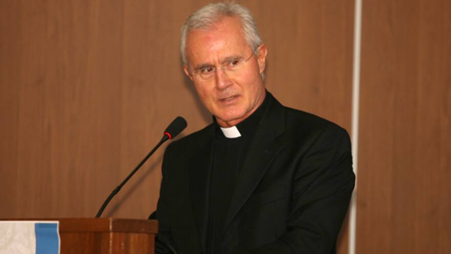 Nueva orden de detención al prelado del caso Banco Vaticano