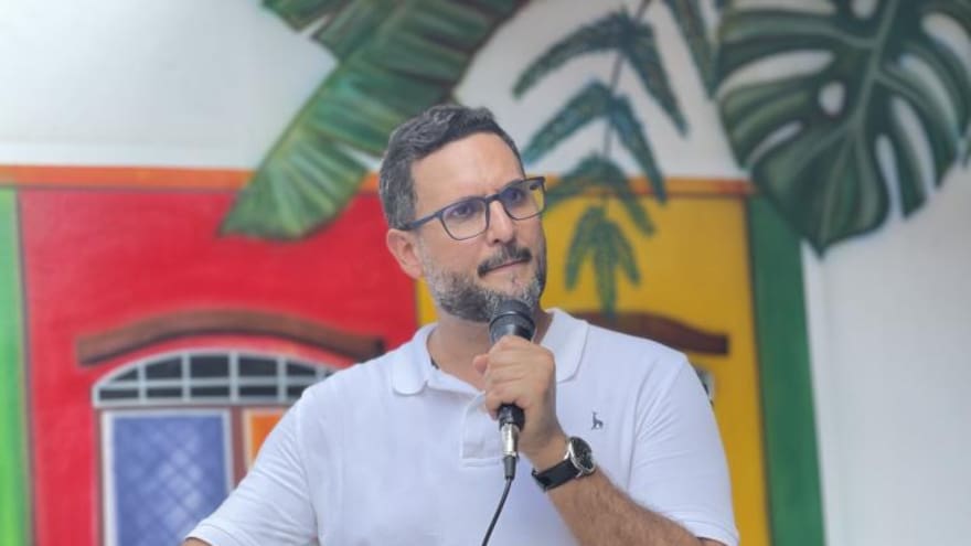 Miembro de Pacto Histórico admite que tienen infiltrado a ‘Fico’ en el Caribe