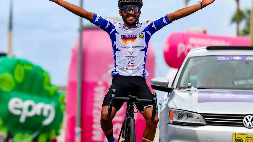 Dubán Bobadilla se sacó la espina y ganó etapa en el Clásico RCN