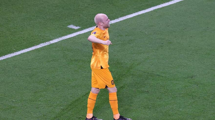 Davy Klaassen dijo que la Fifa los forzó a no usar brazalete de la diversidad