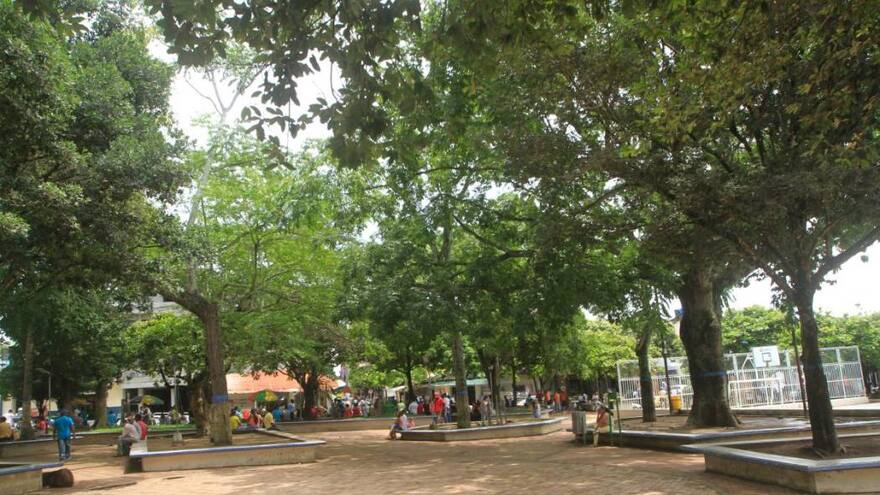 Gobernación de Bolívar atiende crisis de desplazados por la violencia