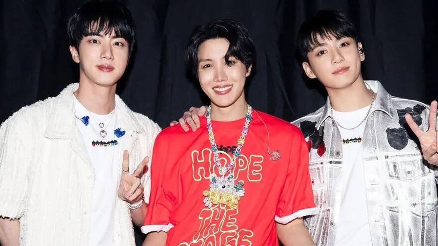 Jin y Jungkook reaparecen junto a J-Hope en un concierto que aviva el regreso de BTS