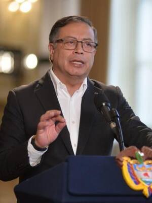 La estrategia de Petro acorralado | Columna de Rafael Nieto Loaiza