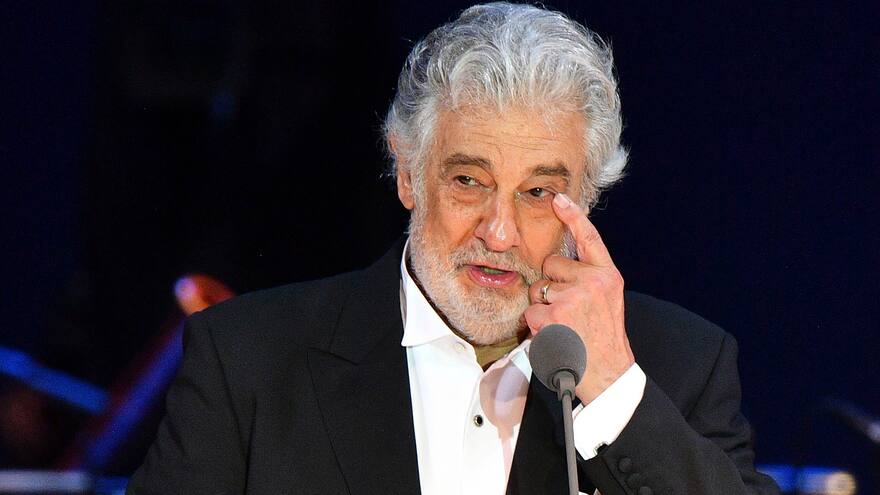 Plácido Domingo pide perdón a las mujeres que lo acusan de acoso sexual