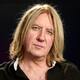 Vocalista de la banda Def Leppard estuvo hospitalizado en Bogotá