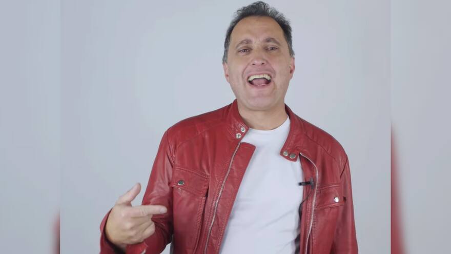 Tras 20 años, Andrés López vuelve a los escenarios con 'La pelota de letras'