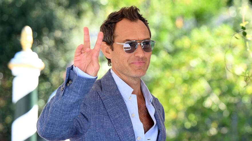 Jude Law se convierte en Putin en Venecia: “No temí represalias ni buscábamos la polémica”