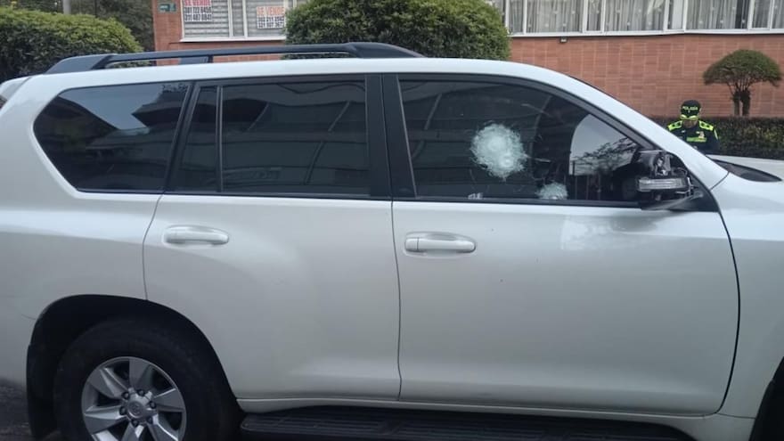 Falsos policías desatan balacera en intento de robo a camioneta blindada en el norte de Bogotá