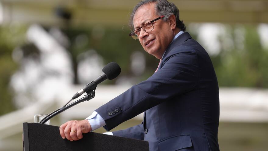 Petro pide que no aprueben proposición a la reforma a la salud que eliminaría el mérito para elegir directores de hospitales