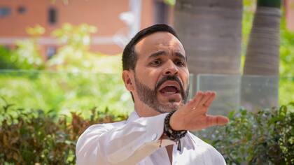 Campaña del candidato presidencial Abelardo de la Espriella denuncia intimidaciones en Medellín