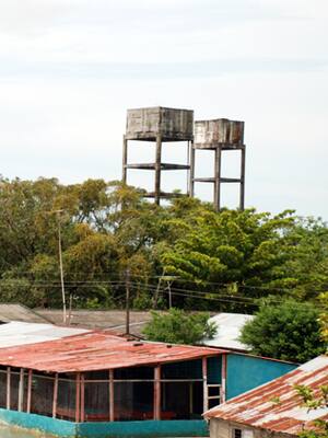 La fábula del garaje| columna de Remberto Burgos