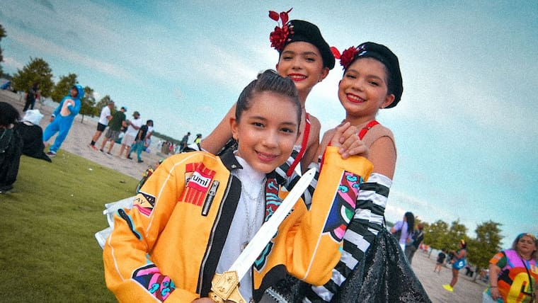 Los disfraces y la alegría se tomaron el Gran Malecón en el desfile de Cantores Killeros