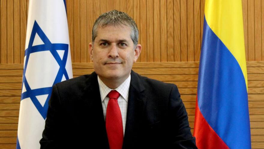 Cancillería convoca a embajador de Israel en Colombia por trinos
