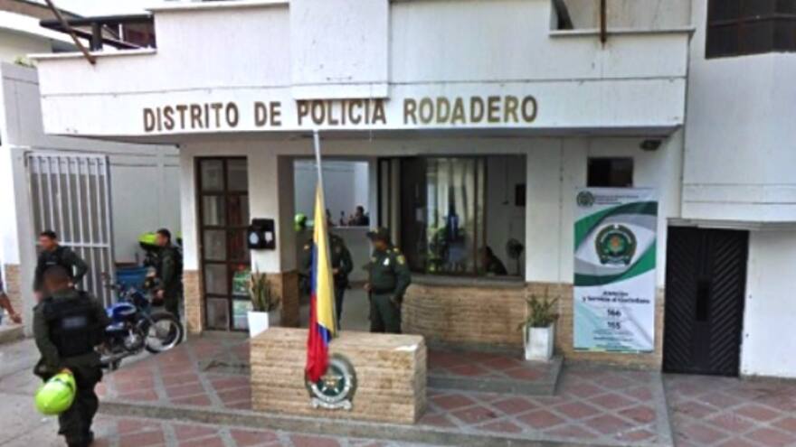 Ordenan a alcaldesa samaria dar alimentos a presos en estaciones de policía