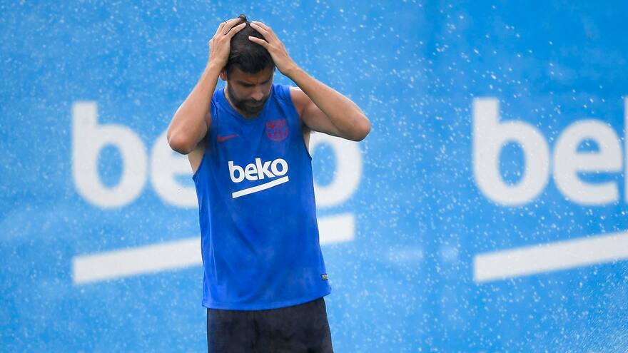 Piqué estará fuera de las canchas por molestias en el muslo izquierdo