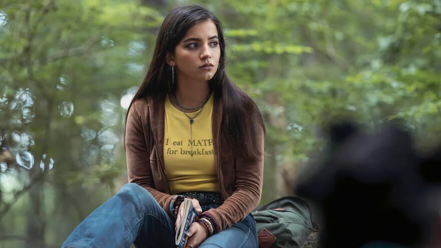 Isabela Merced, una superheroína latina en los universos de Marvel y DC