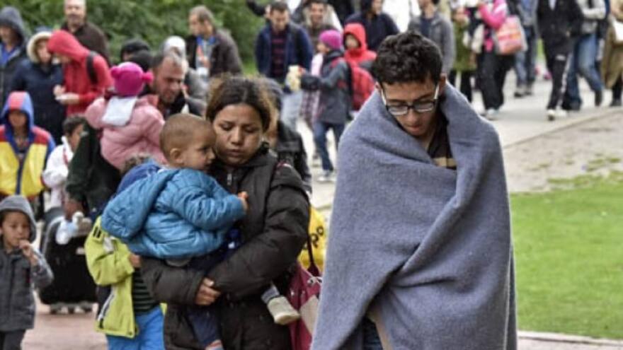 Multinacionales garantizarán empleo a 250.000 refugiados en Europa