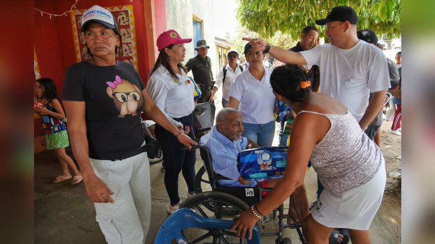 Afectados por vendaval en Tamalameque recibieron ayudas humanitarias