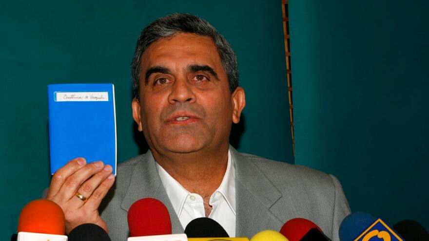 Muere en prisión militar venezolano Raúl Baduel, considerado 'preso político'