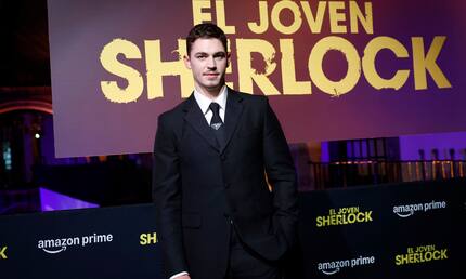 Hero Fiennes Tiffin: “Sherlock Holmes también puede ser mujer o de otro país”