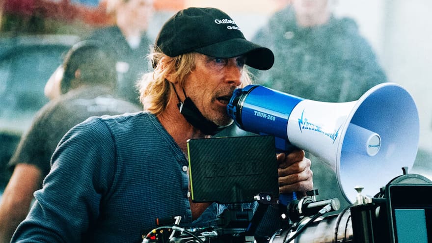 A juicio cineasta Michael Bay por matar paloma durante rodaje de Underground