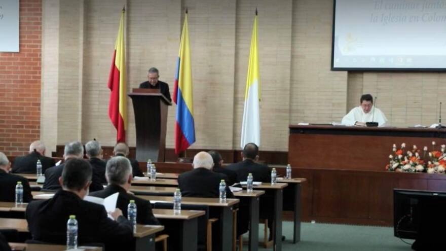 Obispos dialogan sobre paz en asamblea del episcopado colombiano