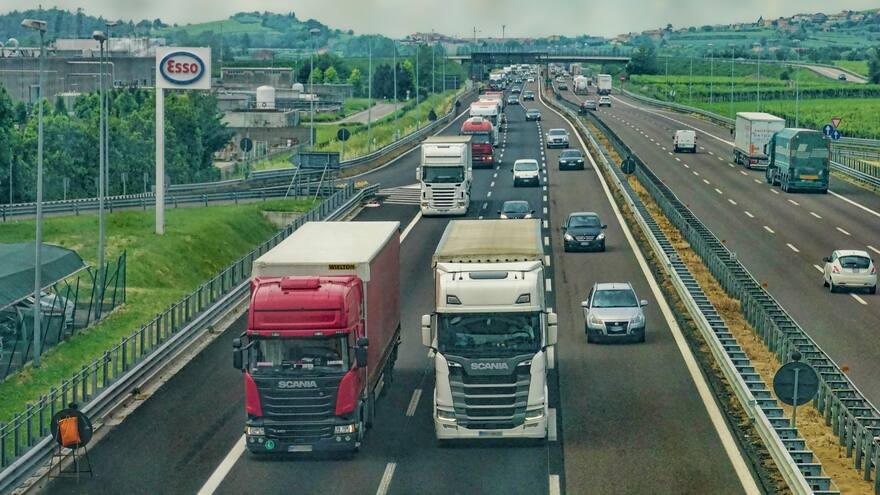 Los menores de edad tendrán que presentar un permiso de sus padres para viajar vía terrestre