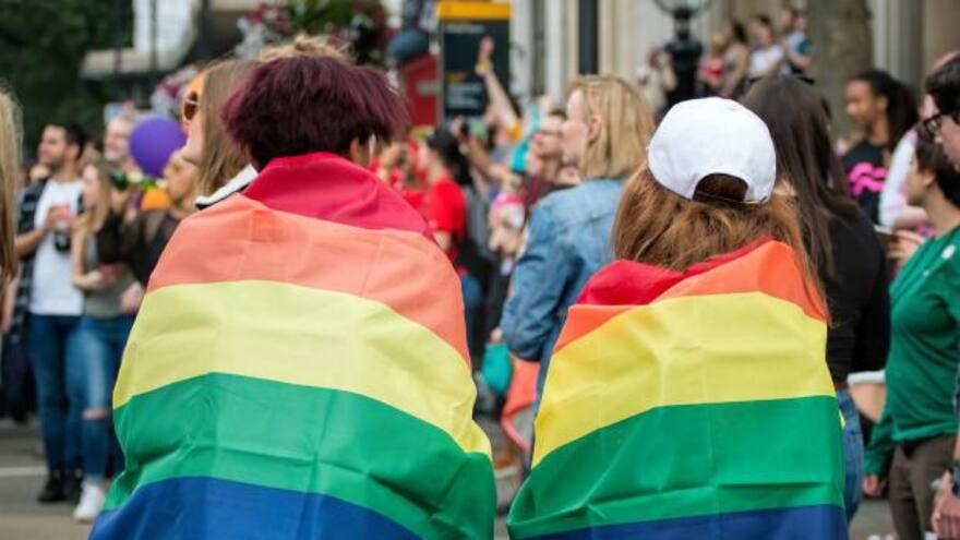 Condenan hospital por 'tratamiento' antihomosexualidad en China