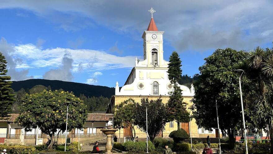 Seis mineros quedaron atrapados tras la explosión de una mina en Guachetá, Cundinamarca