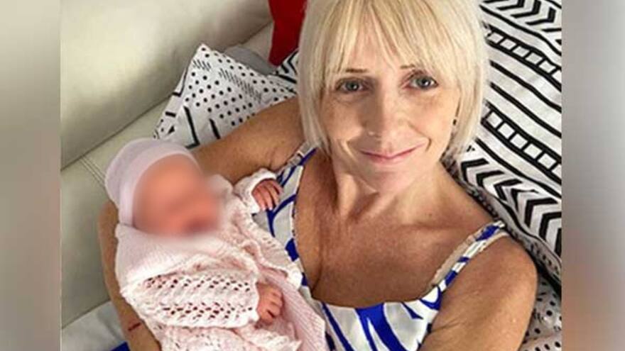 Mujer de 53 años quedó en embarazo, luego de 25 años de tratamientos y un diagnóstico de infertilidad