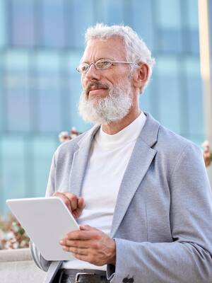 El edadismo: prejuicio contra los mayores | Columna de José Amar Amar