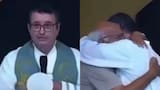 Adulto mayor interrumpió a sacerdote en plena misa en busca de consuelo: su nieto había muerto