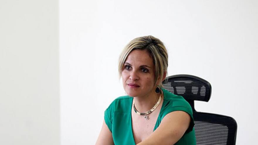 Mediante tutela, exdirectora del Sena pretende que Santos se retracte