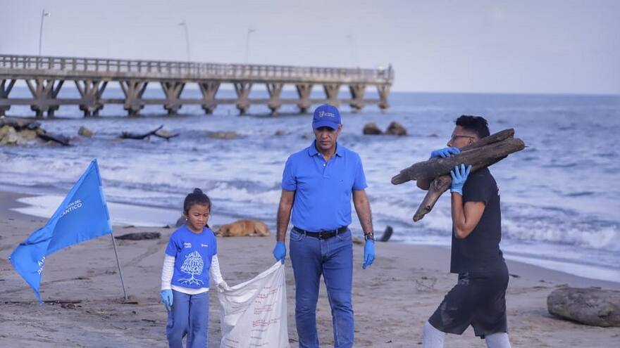 Recolectan 400 kilos de desechos en playas de Puerto Colombia