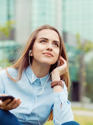 El placer de escuchar un buen libro | Columna de Ismael Cala