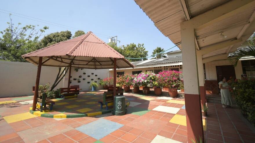 Emergencia en Barranquilla: estudiantes de colegio evacuados por fuga de gas