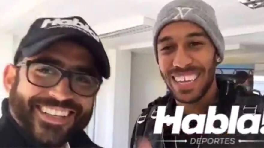 Pierre-Emerick Aubameyang envió saludo a 'Junior tú papá'