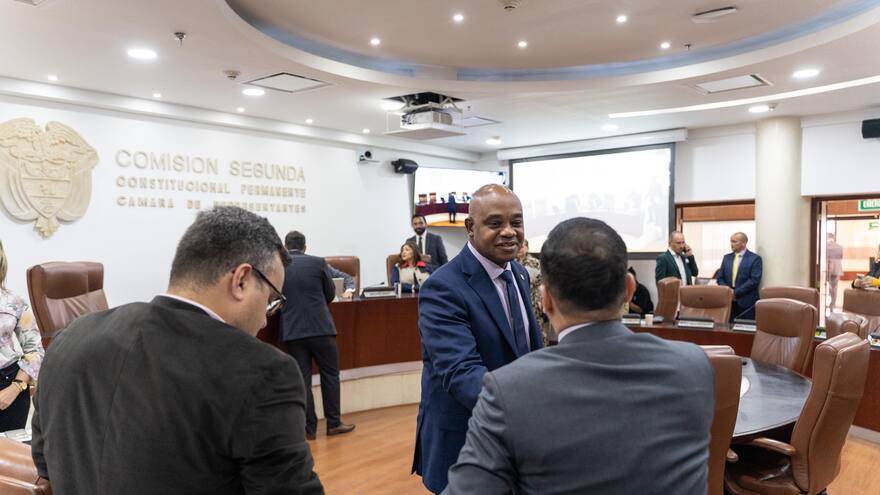 Canciller encargado Luis Gilberto Murillo respondió al informe de Estados Unidos en el que se menciona a Nicolás Petro